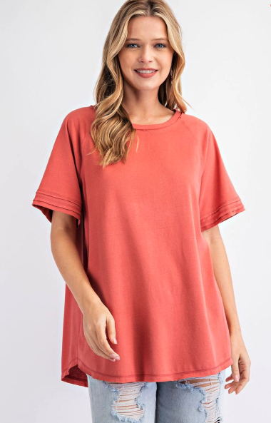 Flowy Basic Tee