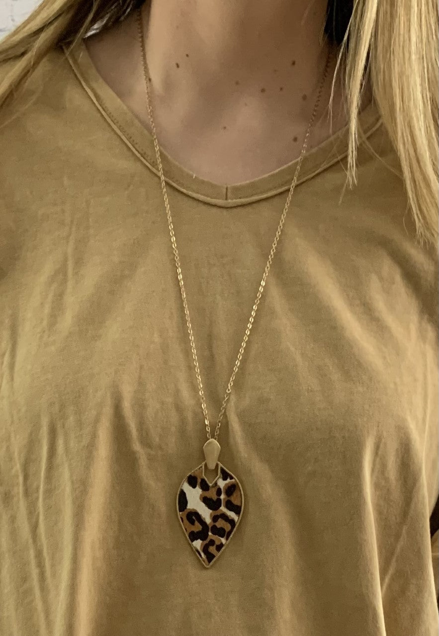 Leopard Pendant Necklace