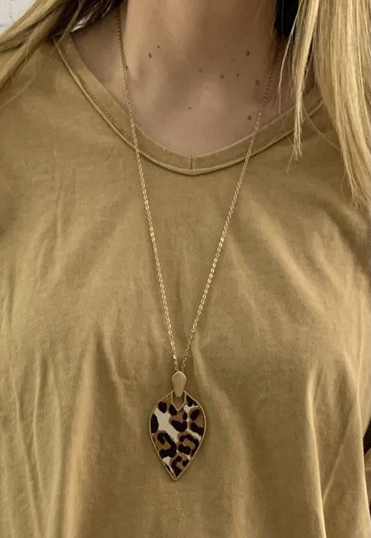 Leopard Pendant Necklace