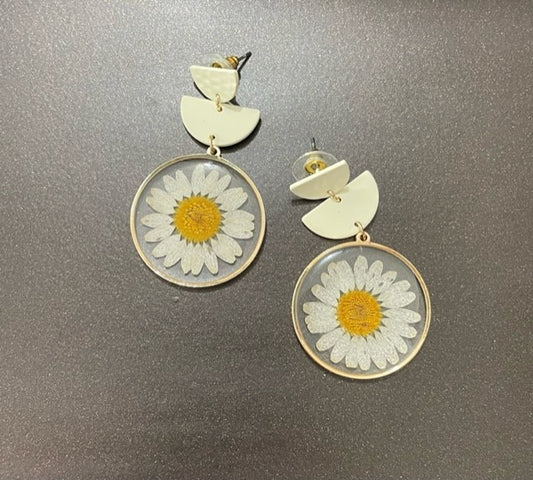 Daisy Dangle Earrings